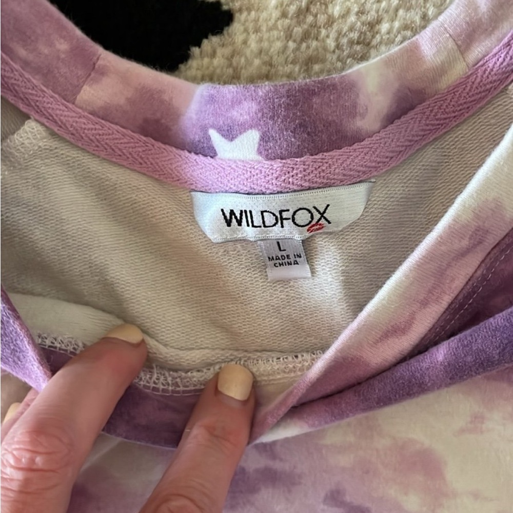 Wildfox Crewneck Long Sleeve Sweatshirt Purple Tie Dye Stars L - Picture 3 of 3